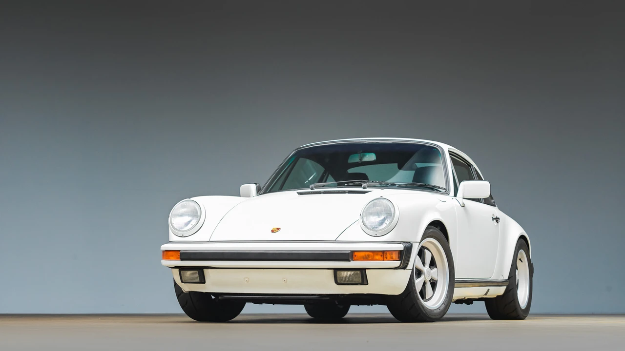 1988 Porsche 911 Carrera 3.2 - Image 12 of 31