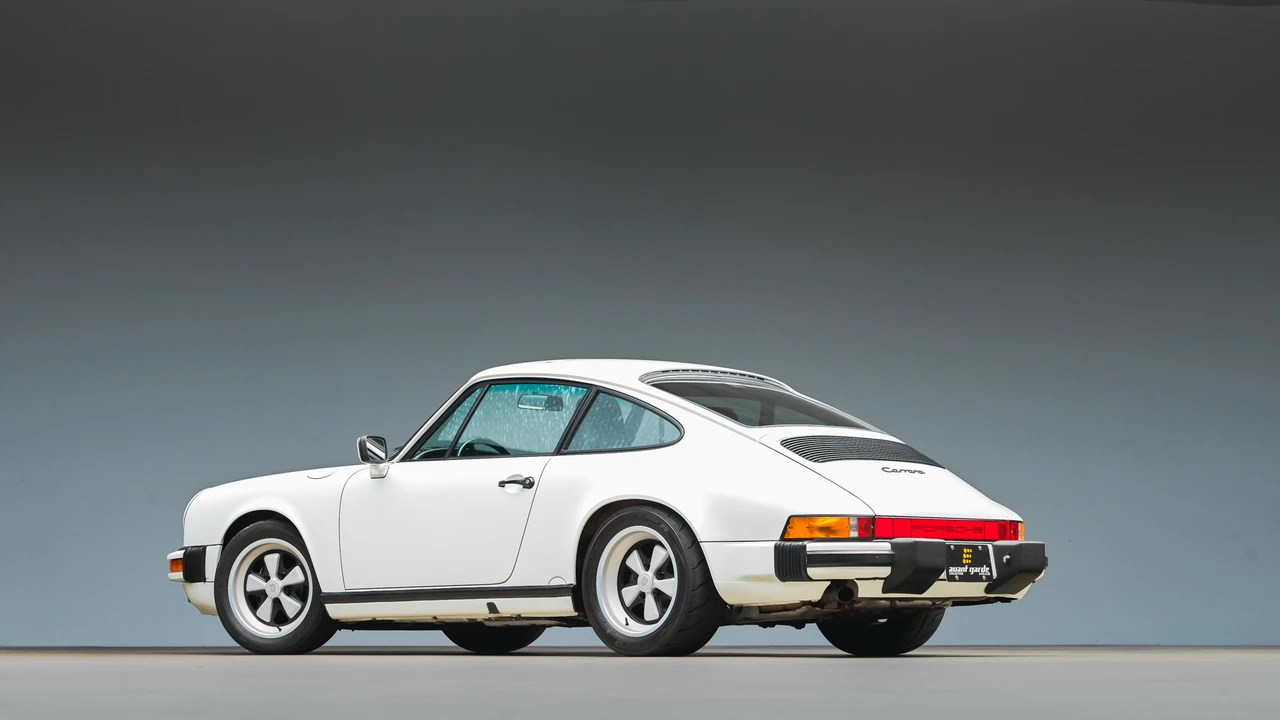 1988 Porsche 911 Carrera 3.2 - Image 21 of 31