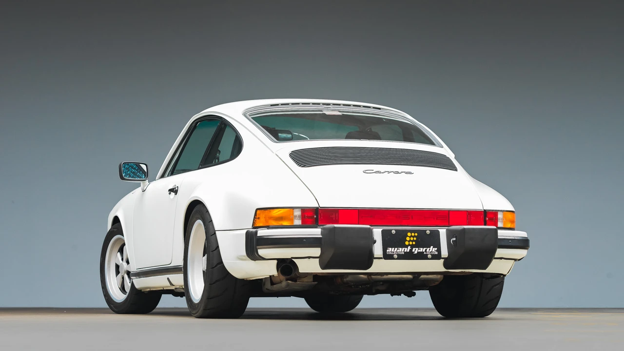 1988 Porsche 911 Carrera 3.2 - Image 22 of 31