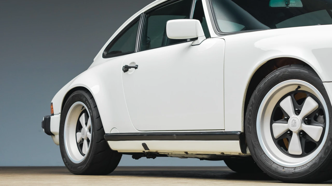 1988 Porsche 911 Carrera 3.2 - Image 29 of 31