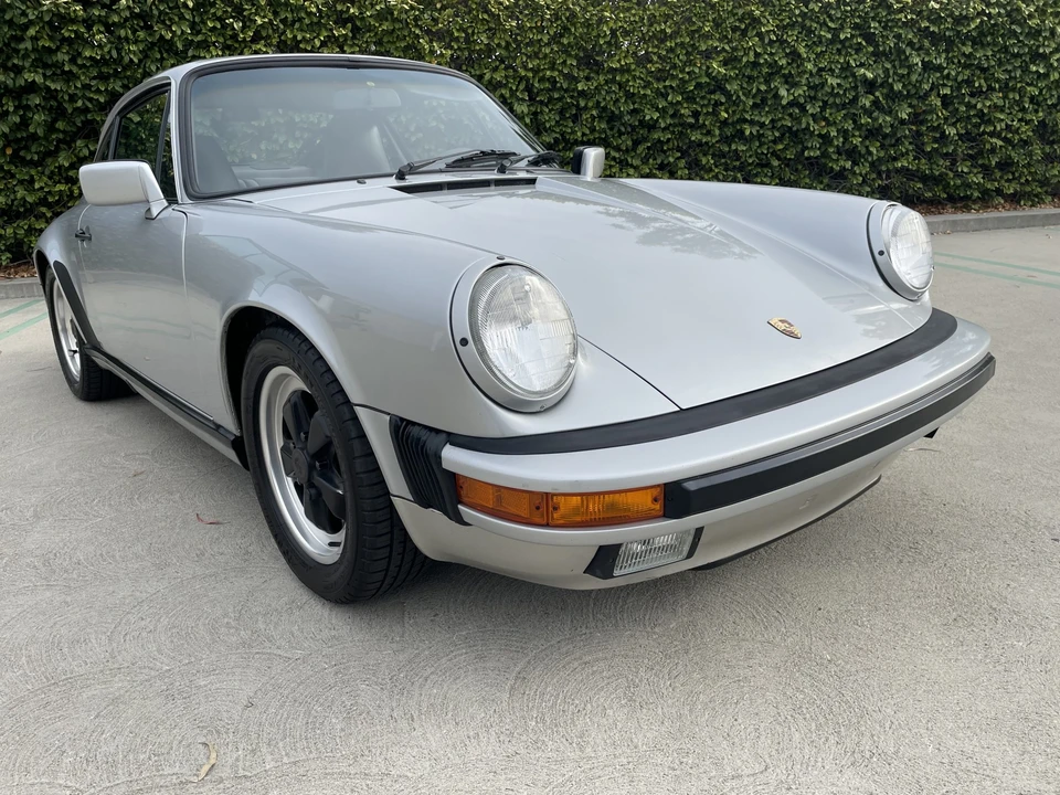 1988 Porsche 911 Carrera 3.2 - Image 7 of 31