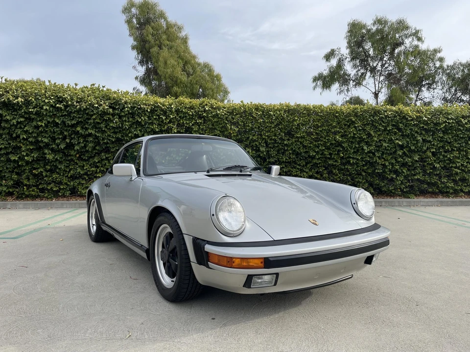 1988 Porsche 911 Carrera 3.2 - Image 6 of 31