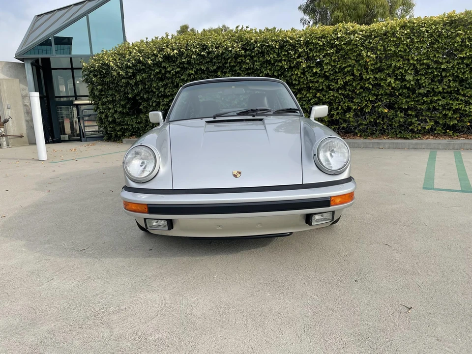 1988 Porsche 911 Carrera 3.2 - Image 8 of 31