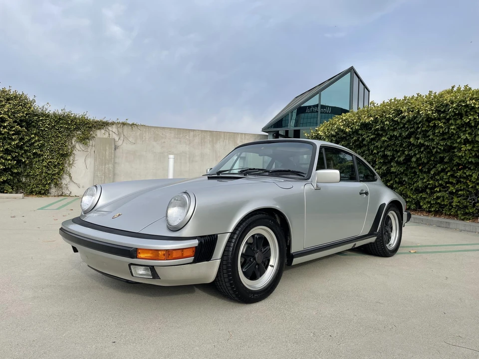 1988 Porsche 911 Carrera 3.2 - Image 15 of 31