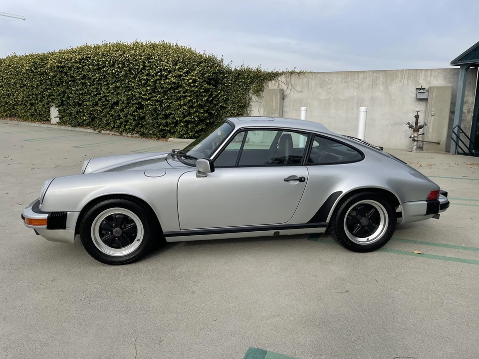 1988 Porsche 911 Carrera 3.2 - Image 18 of 31