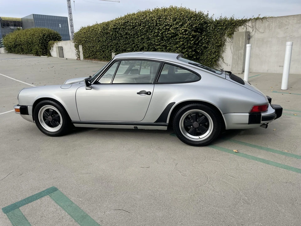 1988 Porsche 911 Carrera 3.2 - Image 19 of 31