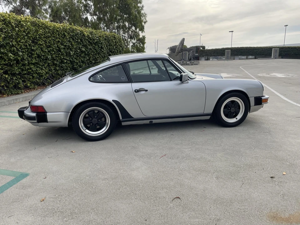 1988 Porsche 911 Carrera 3.2 - Image 29 of 31