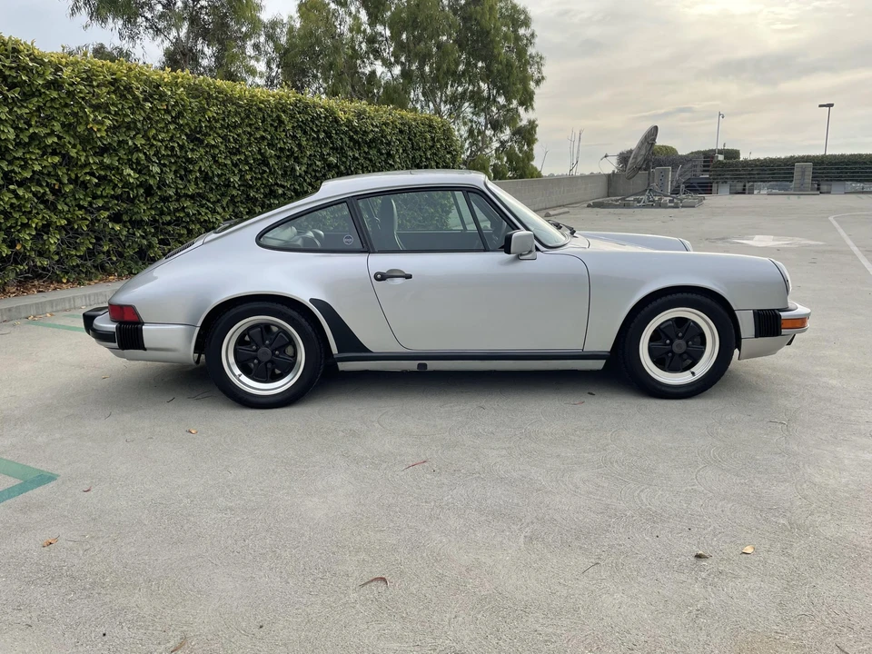 1988 Porsche 911 Carrera 3.2 - Image 30 of 31