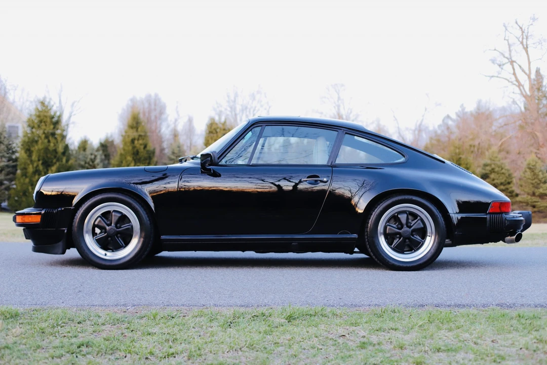 1988 Porsche 911 Carrera 3.2 - Image 2 of 31