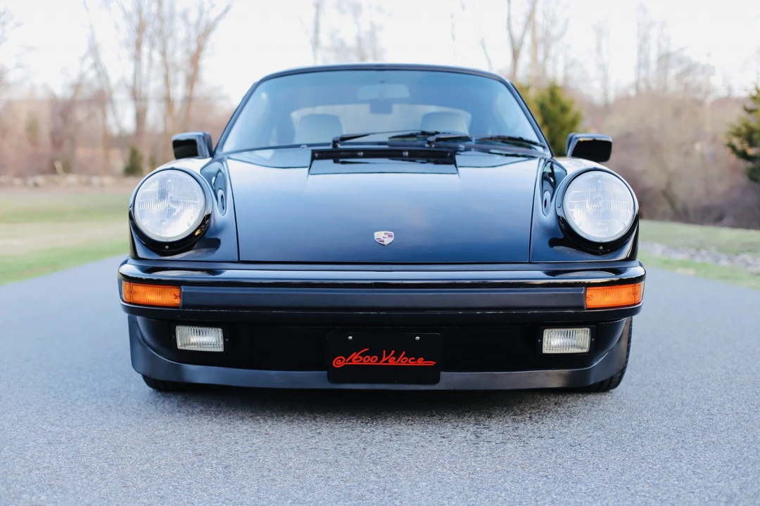 1988 Porsche 911 Carrera 3.2 - Image 10 of 31