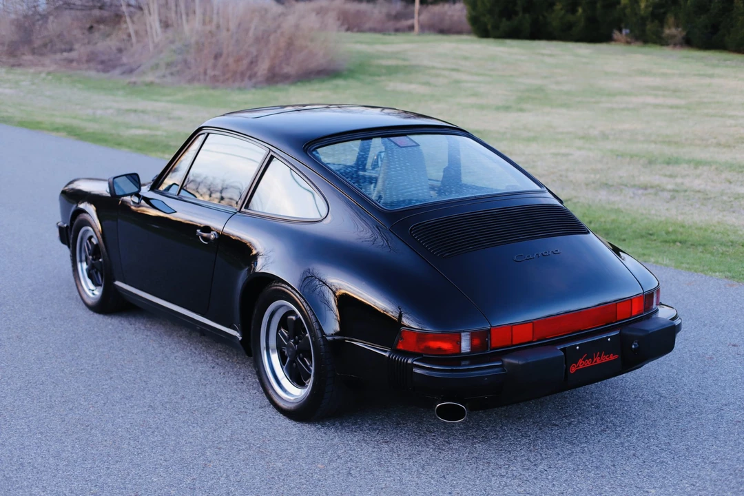 1988 Porsche 911 Carrera 3.2 - Image 28 of 31