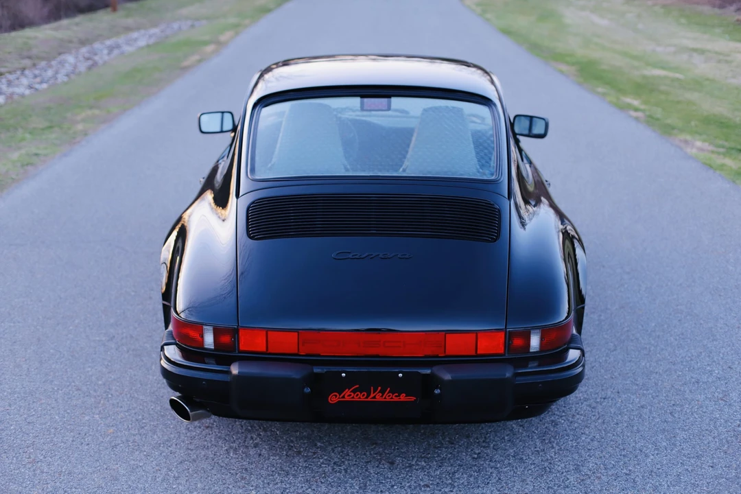 1988 Porsche 911 Carrera 3.2 - Image 25 of 31
