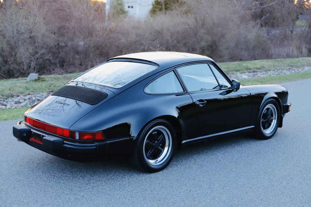 1988 Porsche 911 Carrera 3.2 - Image 22 of 31