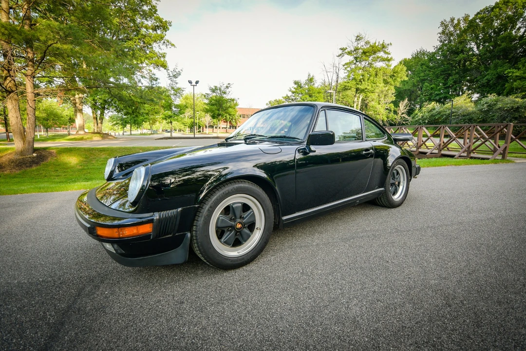 1988 Porsche 911 Carrera 3.2 - Image 10 of 31