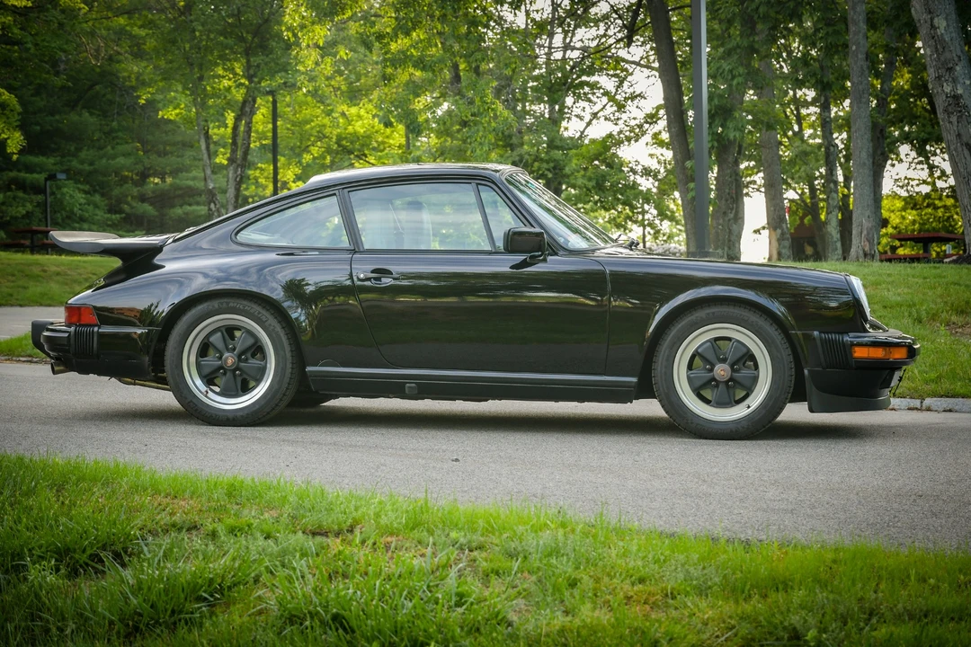 1988 Porsche 911 Carrera 3.2 - Image 4 of 31