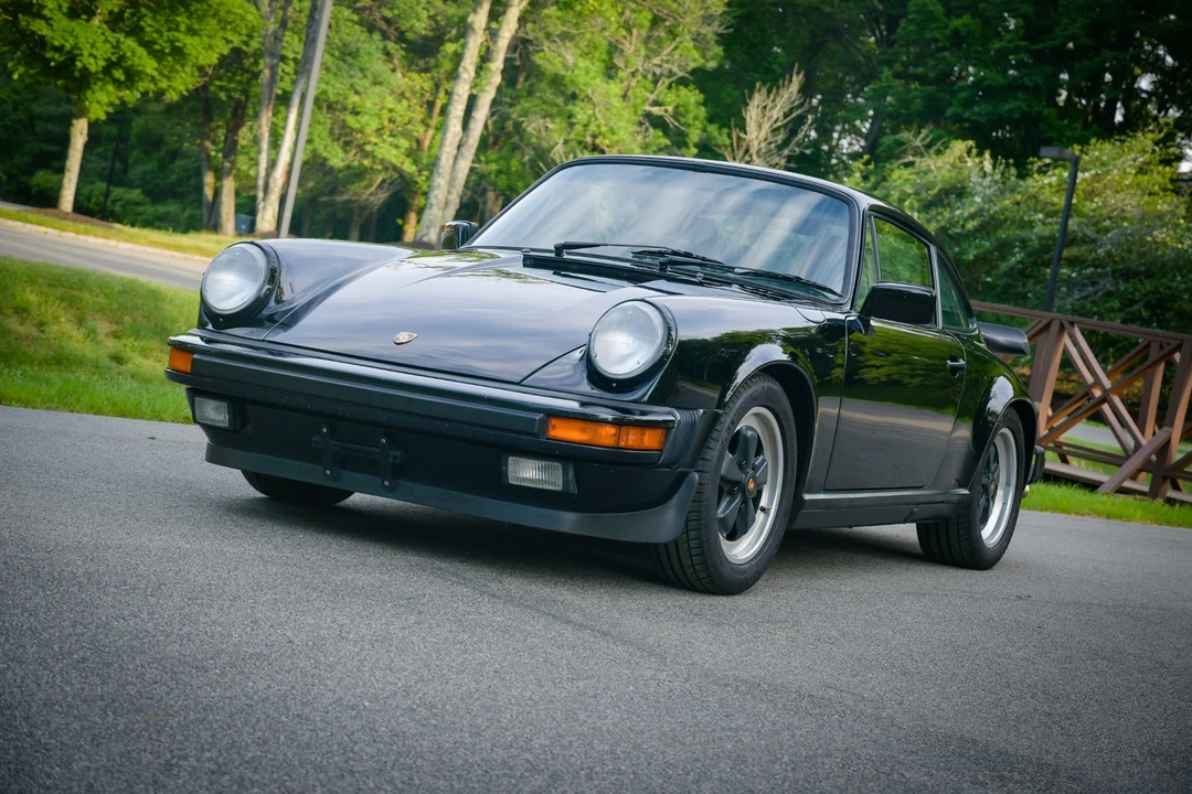 1988 Porsche 911 Carrera 3.2 - Image 12 of 31