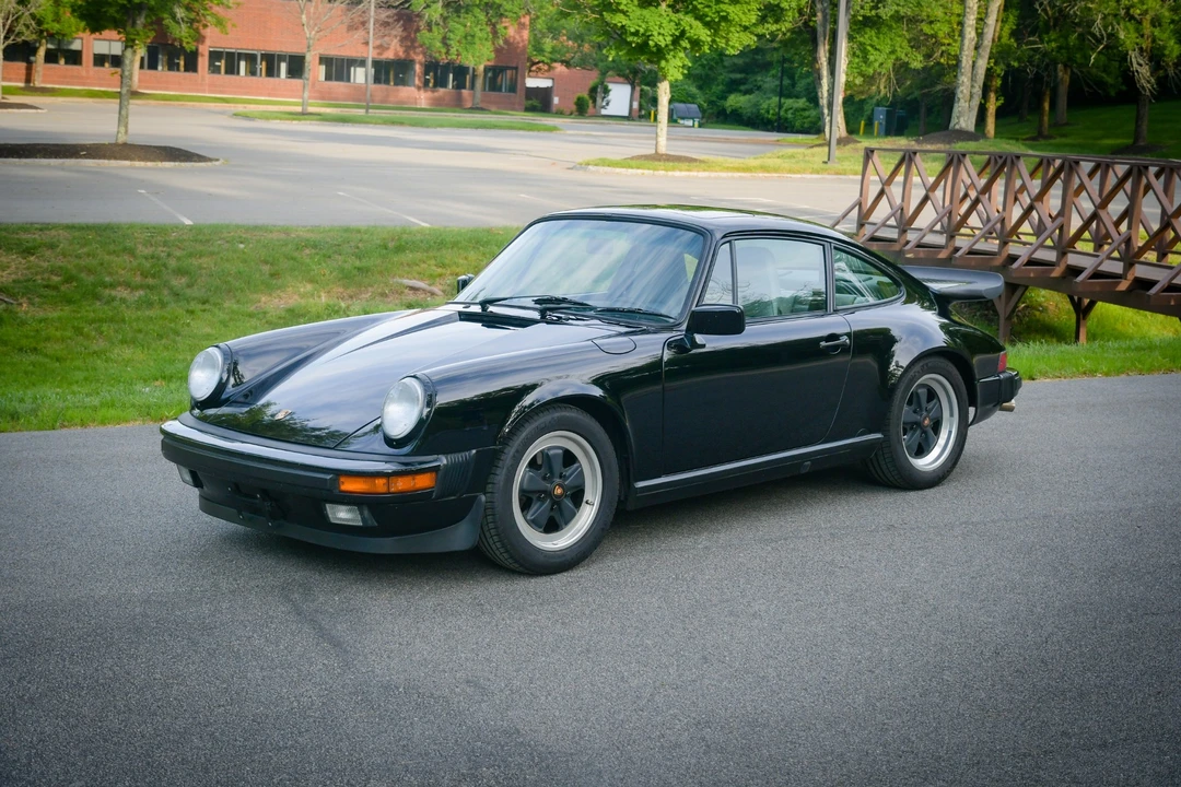 1988 Porsche 911 Carrera 3.2 - Image 13 of 31