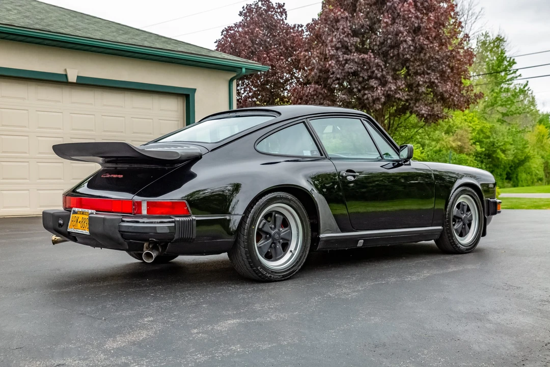 1988 Porsche 911 Carrera 3.2 - Image 13 of 31