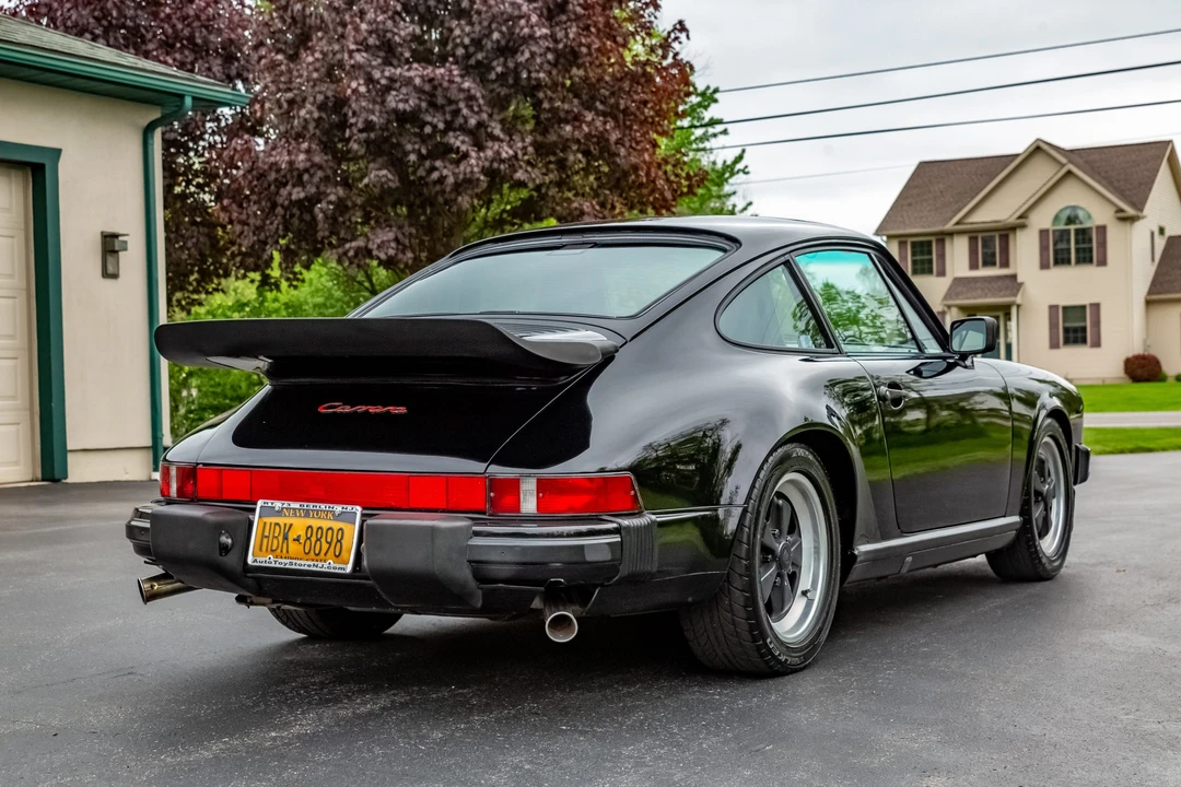 1988 Porsche 911 Carrera 3.2 - Image 11 of 31