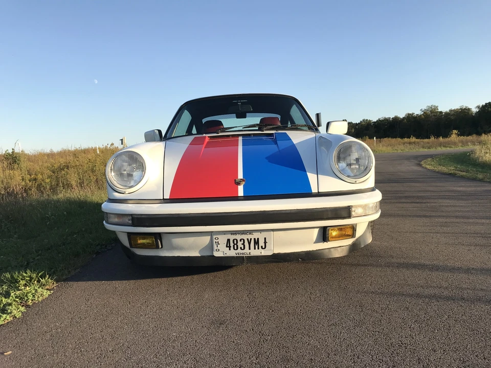 1988 Porsche 911 Carrera 3.2 - Image 18 of 31