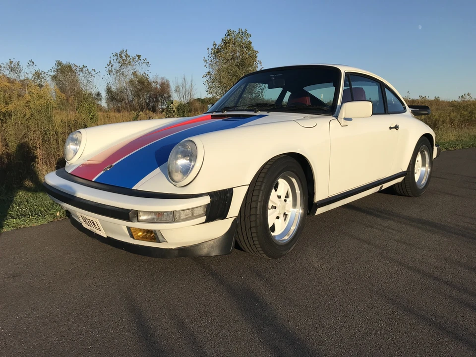 1988 Porsche 911 Carrera 3.2 - Image 5 of 31