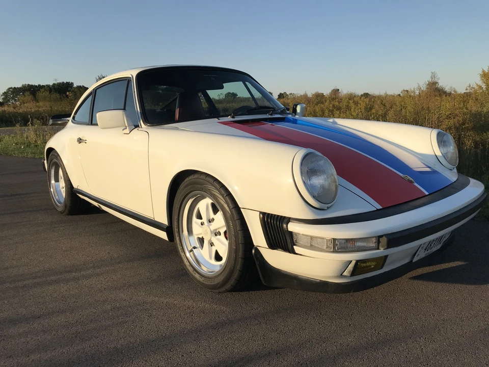 1988 Porsche 911 Carrera 3.2 - Image 17 of 31