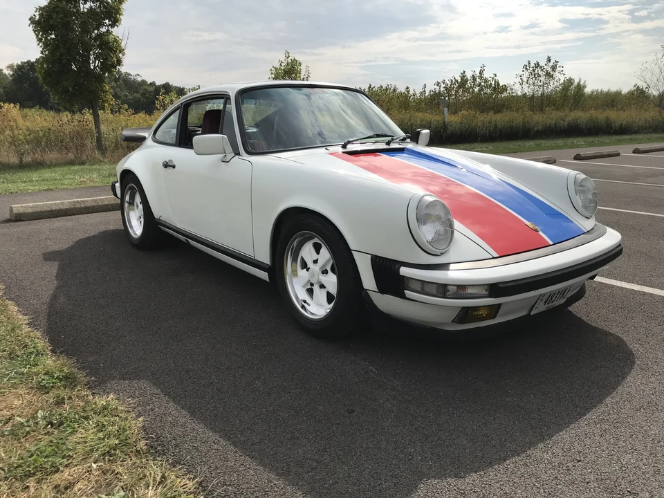 1988 Porsche 911 Carrera 3.2 - Image 15 of 31