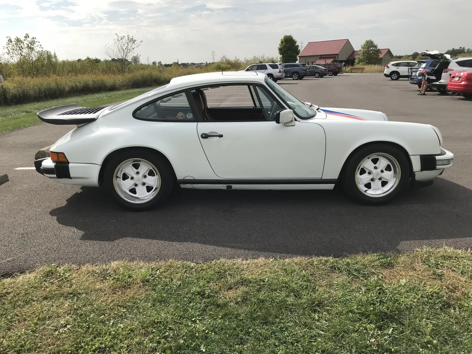 1988 Porsche 911 Carrera 3.2 - Image 14 of 31