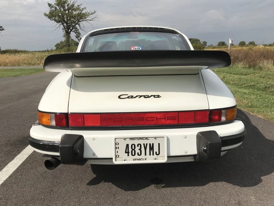 1988 Porsche 911 Carrera 3.2 - Image 8 of 31