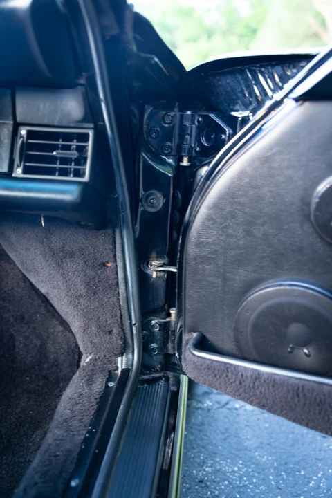 1988 Porsche 911 Carrera 3.2 - Image 28 of 31