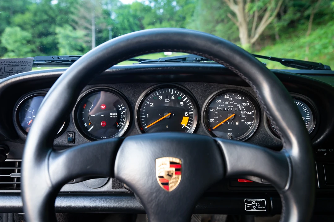 1988 Porsche 911 Carrera 3.2 - Image 24 of 31