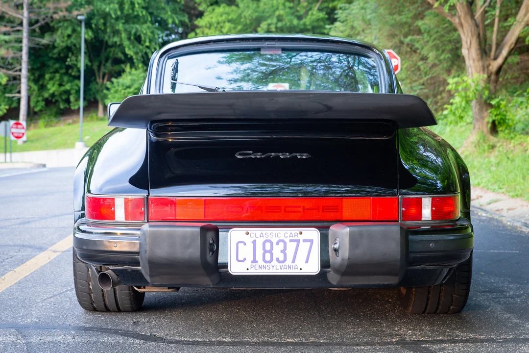 1988 Porsche 911 Carrera 3.2 - Image 4 of 31