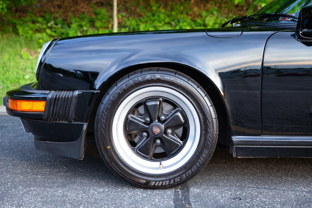 1988 Porsche 911 Carrera 3.2 - Image 6 of 31