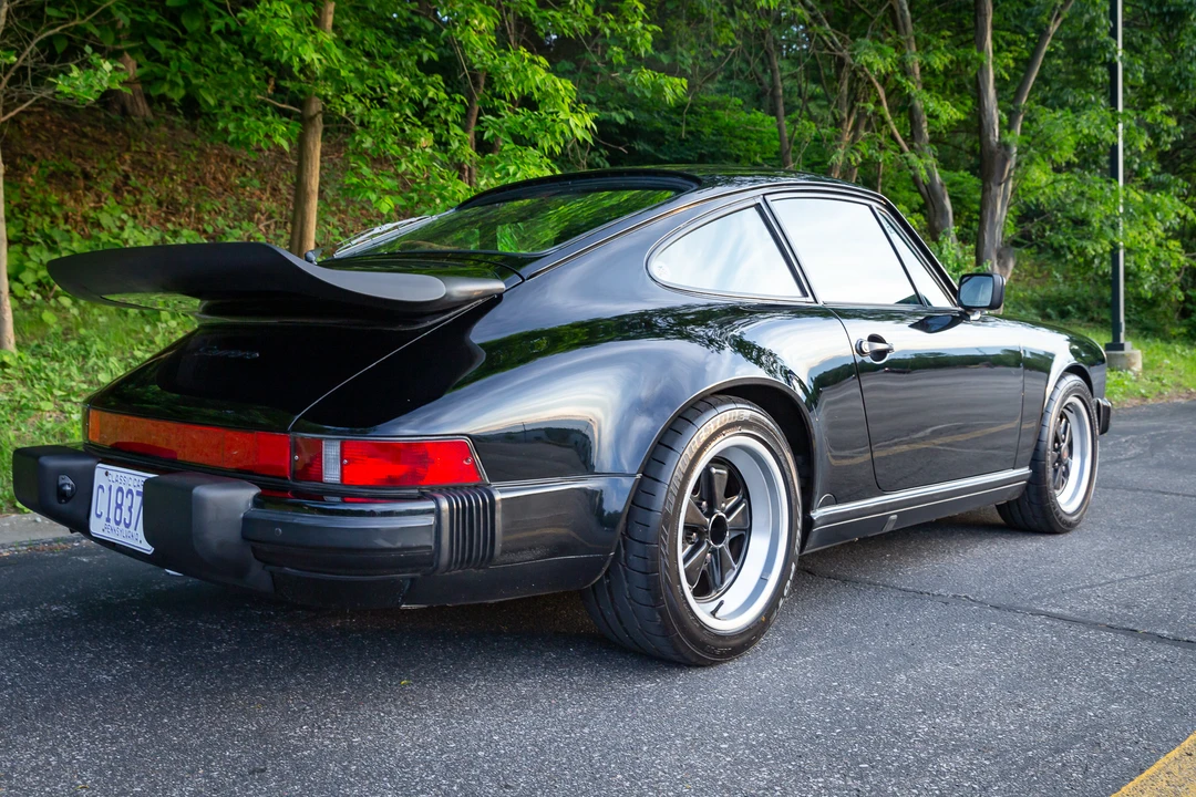 1988 Porsche 911 Carrera 3.2 - Image 5 of 31