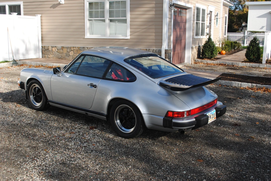 1988 Porsche 911 Carrera 3.2 - Image 5 of 31