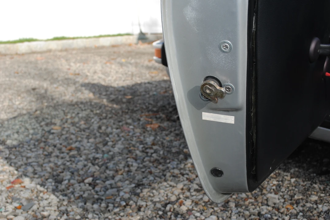 1988 Porsche 911 Carrera 3.2 - Image 19 of 31