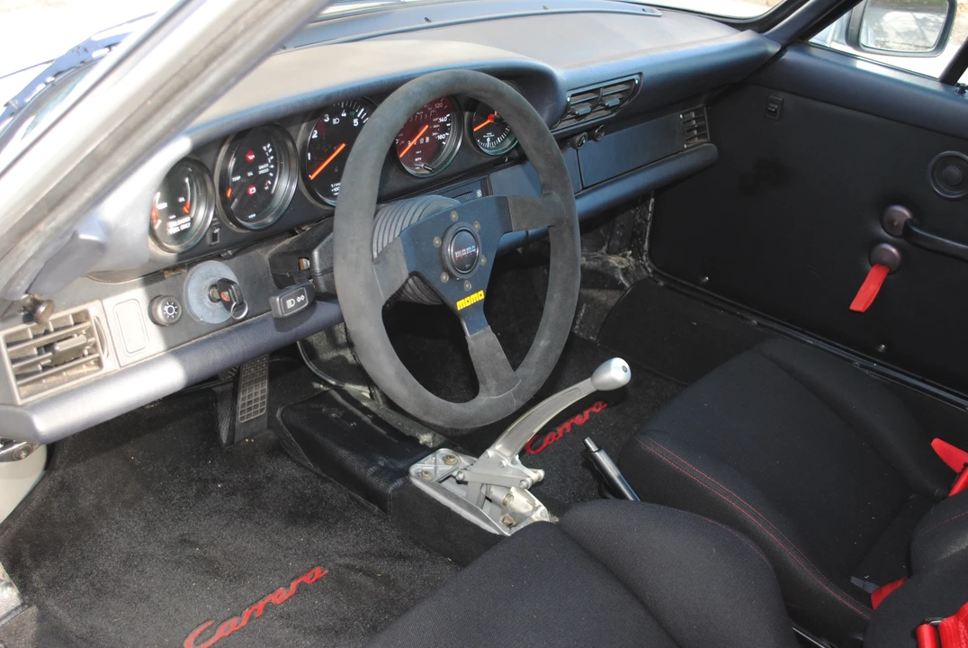 1988 Porsche 911 Carrera 3.2 - Image 25 of 31