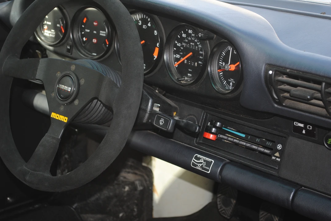 1988 Porsche 911 Carrera 3.2 - Image 27 of 31