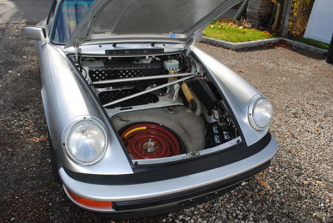 1988 Porsche 911 Carrera 3.2 - Image 30 of 31