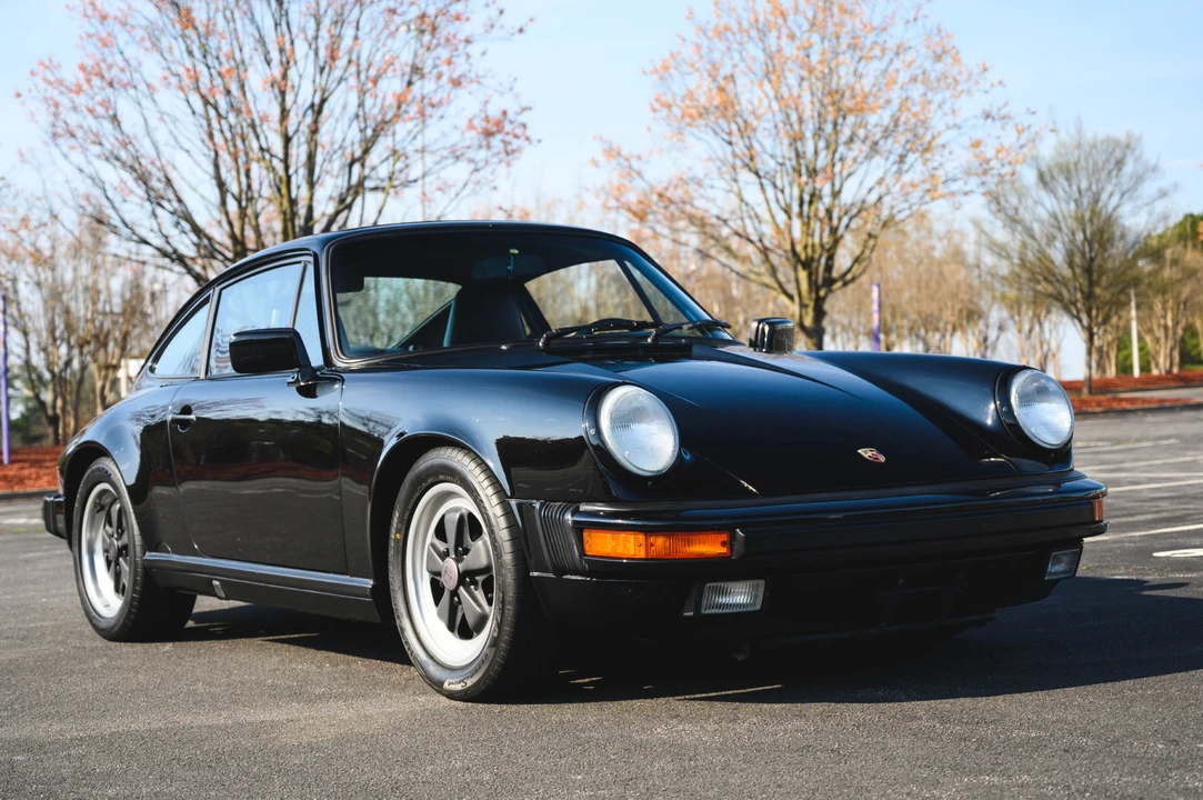 1988 Porsche 911 Carrera 3.2 - Image 5 of 31