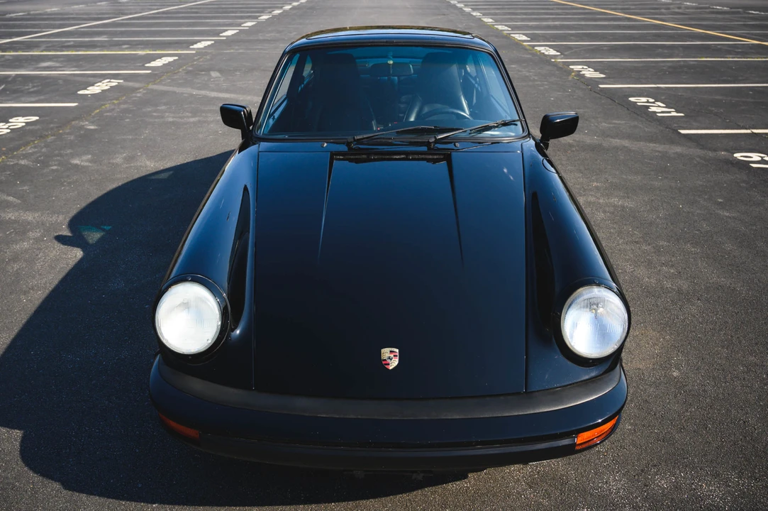 1988 Porsche 911 Carrera 3.2 - Image 9 of 31
