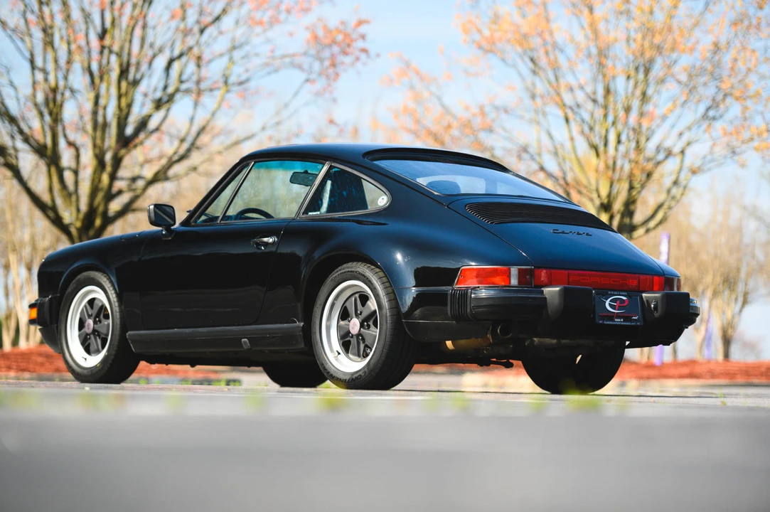 1988 Porsche 911 Carrera 3.2 - Image 14 of 31