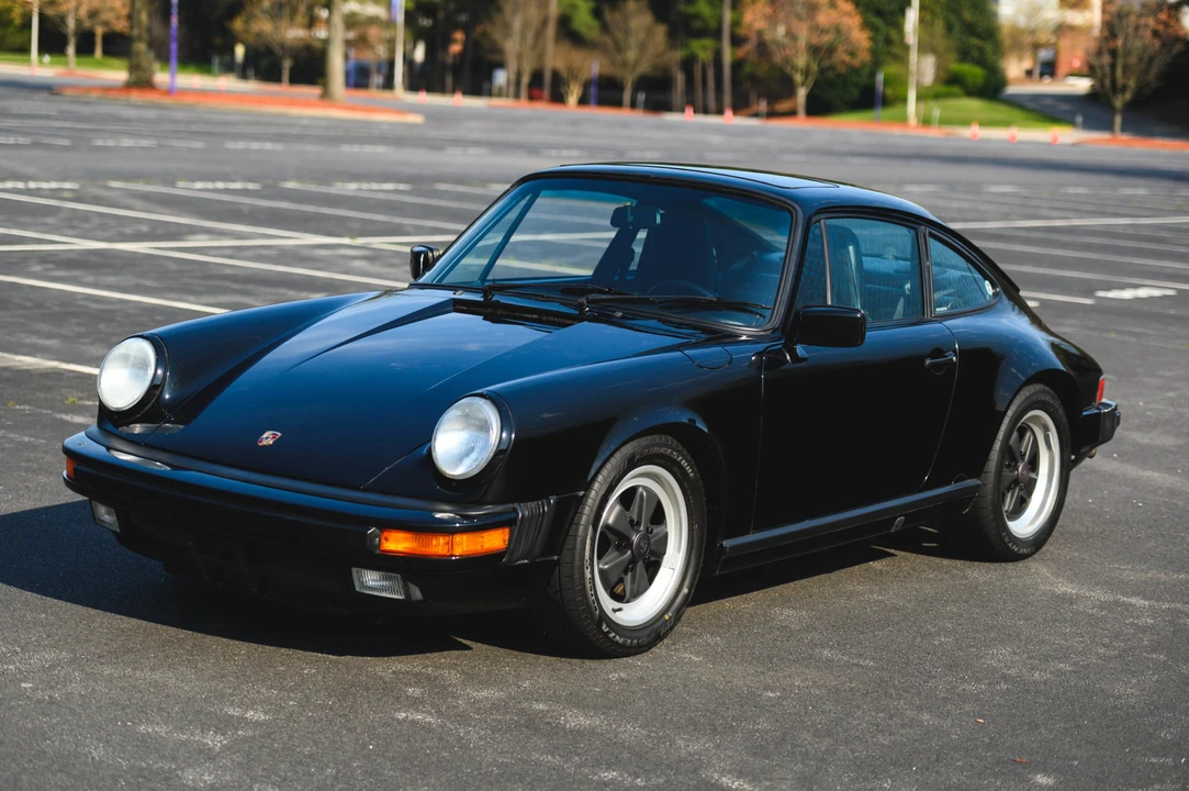 1988 Porsche 911 Carrera 3.2 - Image 11 of 31