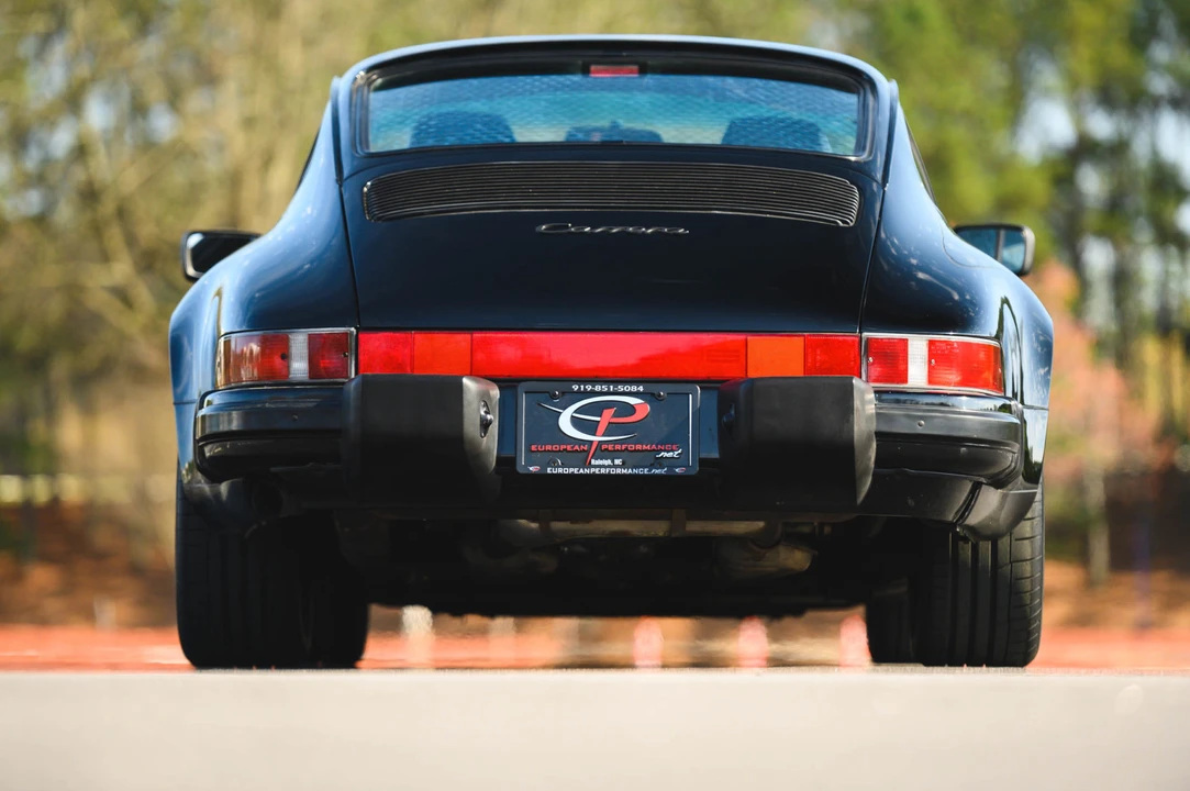 1988 Porsche 911 Carrera 3.2 - Image 17 of 31