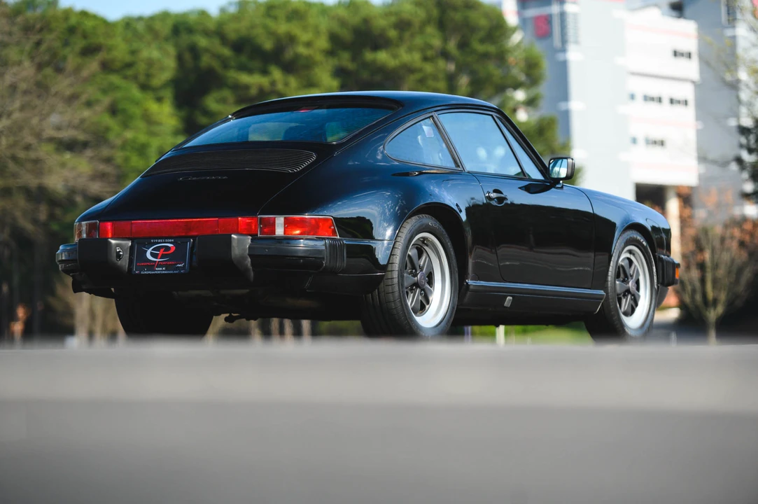 1988 Porsche 911 Carrera 3.2 - Image 21 of 31
