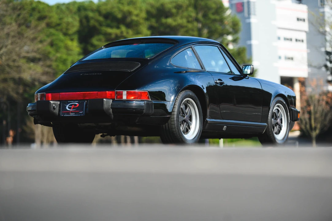 1988 Porsche 911 Carrera 3.2 - Image 20 of 31