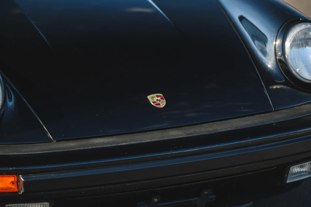 1988 Porsche 911 Carrera 3.2 - Image 24 of 31