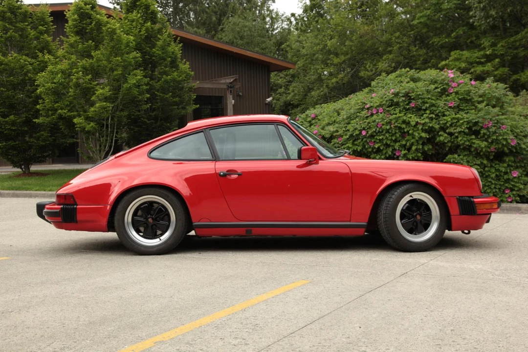1988 Porsche 911 Carrera 3.2 - Image 8 of 31