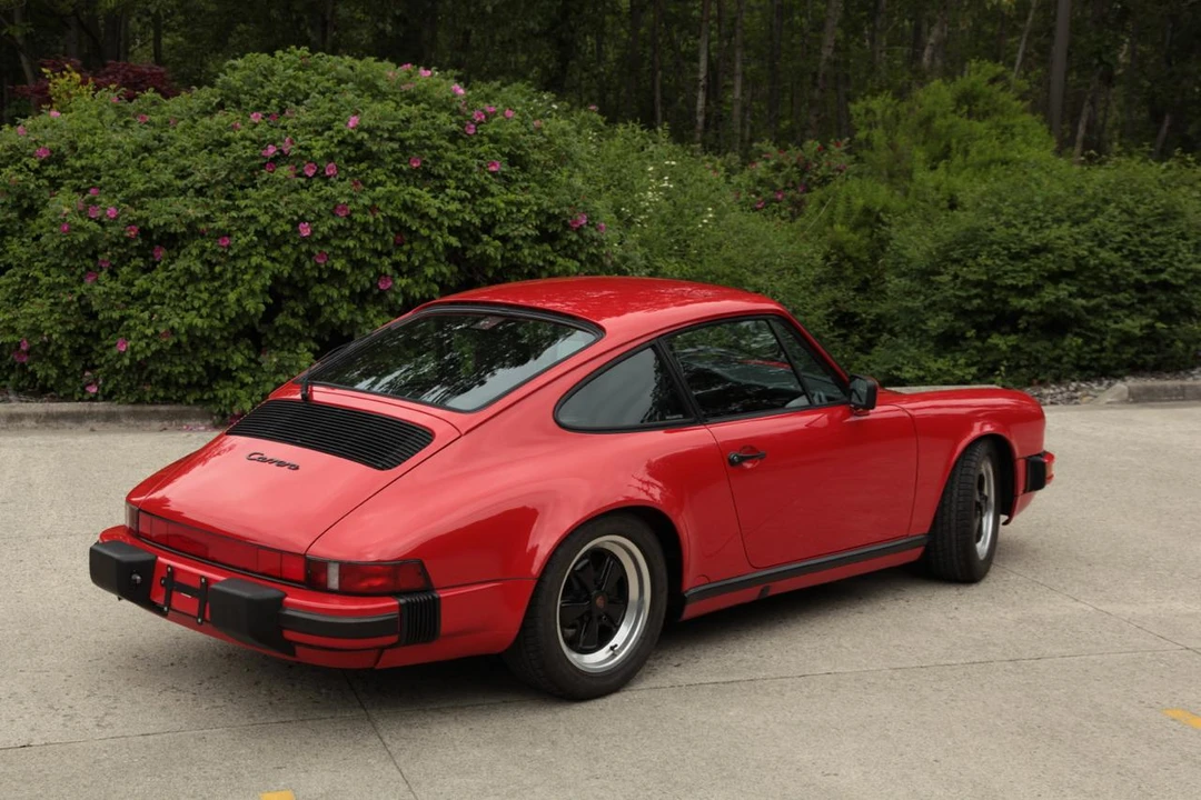 1988 Porsche 911 Carrera 3.2 - Image 10 of 31