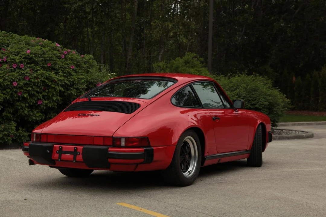 1988 Porsche 911 Carrera 3.2 - Image 13 of 31